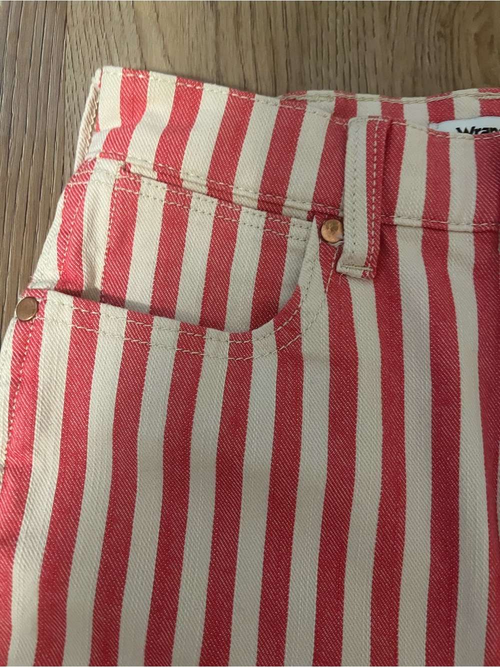 Wrangler Wanderer Bell Bottom Flare Jeans USA Red White Stripe High Rise 26 Boho - Picture 10 of 11